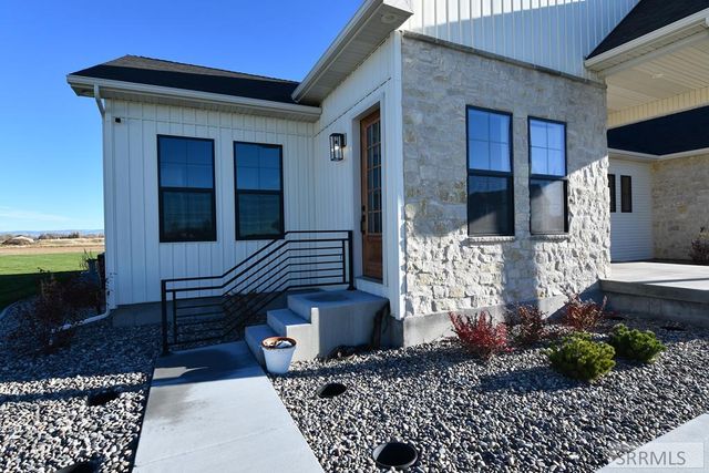 2260 Clover Meadow Way, Rexburg, ID 83440