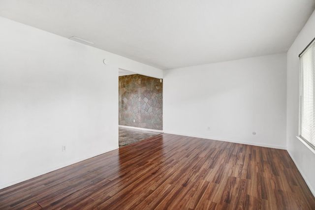 7646 La Mancha Way, Sacramento, CA 95823