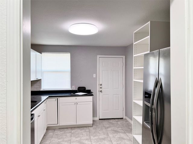 1903 Dryden Drive, Dallas, TX 75211