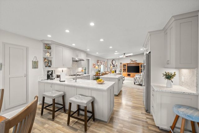 9468 S Wales Way, Elk Grove, CA 95758