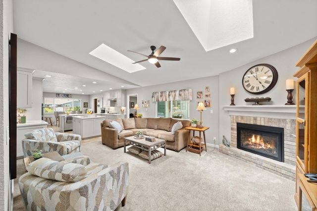 9468 S Wales Way, Elk Grove, CA 95758