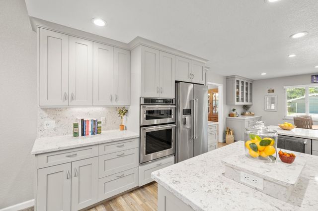 9468 S Wales Way, Elk Grove, CA 95758
