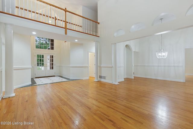 5510 Timber Ridge Dr, Prospect, KY 40059