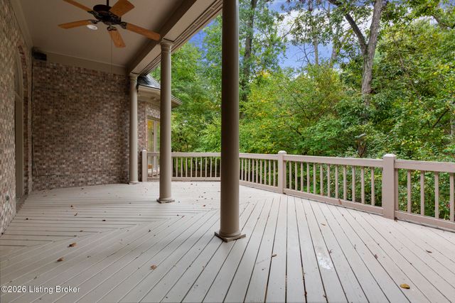 5510 Timber Ridge Dr, Prospect, KY 40059