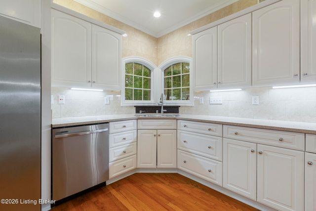 5510 Timber Ridge Dr, Prospect, KY 40059