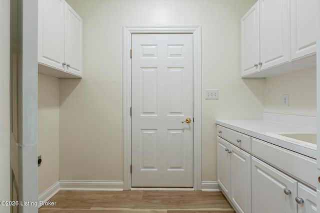 5510 Timber Ridge Dr, Prospect, KY 40059