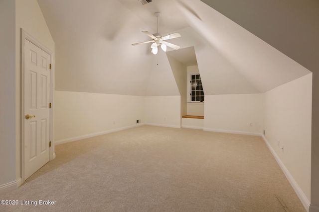 5510 Timber Ridge Dr, Prospect, KY 40059