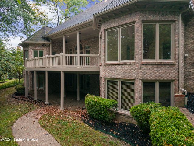 5510 Timber Ridge Dr, Prospect, KY 40059