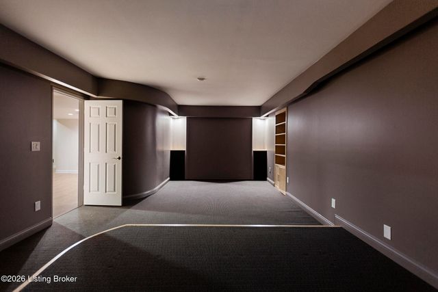 5510 Timber Ridge Dr, Prospect, KY 40059