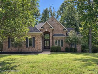 5510 Timber Ridge Dr, Prospect, KY 40059