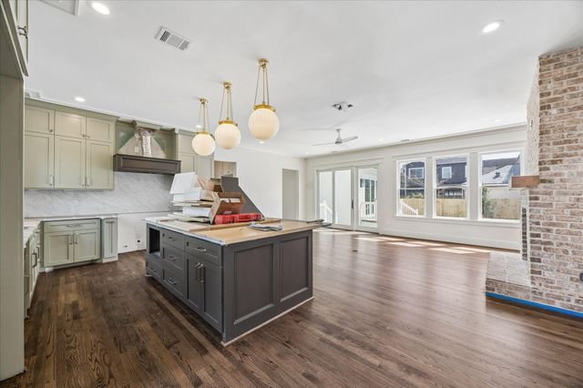 1836 Cortlandt Street, Houston, TX 77008