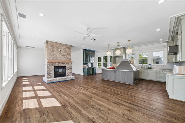 1836 Cortlandt Street, Houston, TX 77008