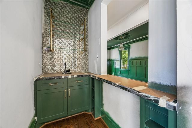 1836 Cortlandt Street, Houston, TX 77008