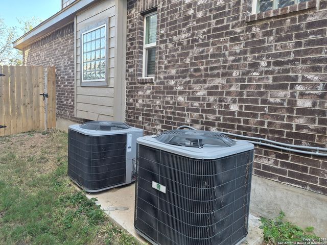 7034 Comanche Star, San Antonio, TX 78233