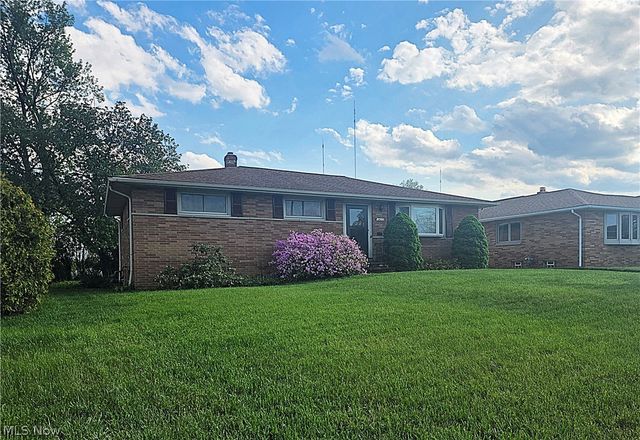 1423 Roanoke Drive, Parma, OH 44134