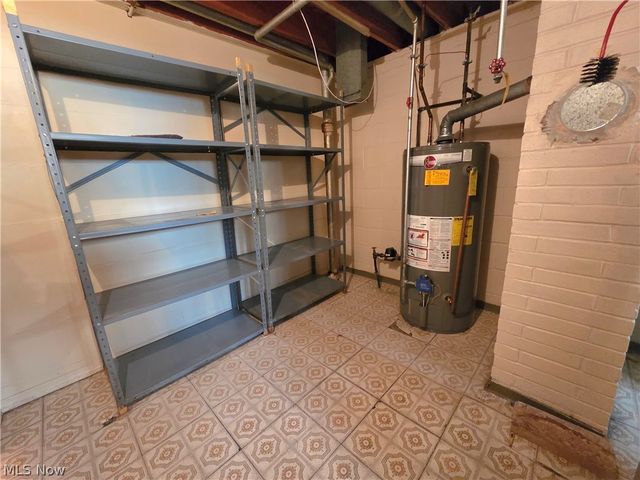 1423 Roanoke Drive, Parma, OH 44134