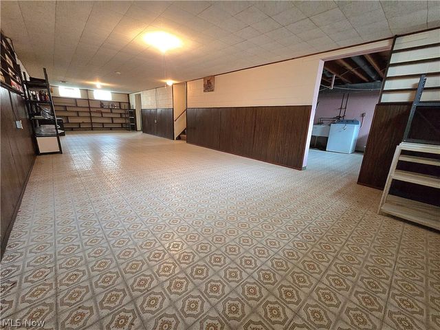 1423 Roanoke Drive, Parma, OH 44134