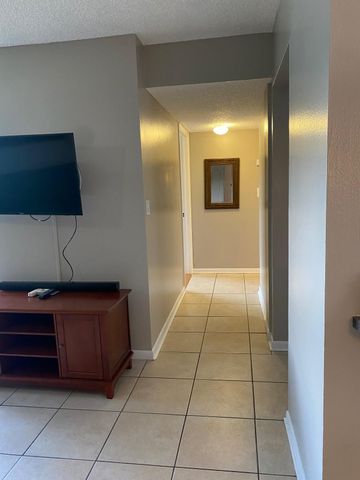 1750 N CONGRESS Avenue 403, West Palm Beach, FL 33409