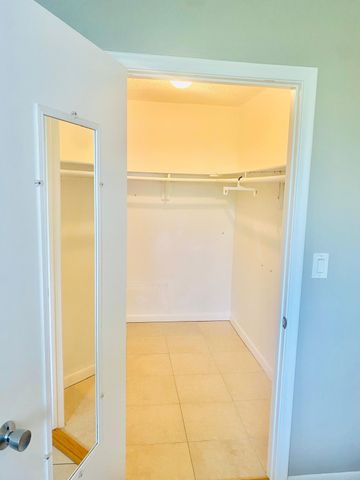 1750 N CONGRESS Avenue 403, West Palm Beach, FL 33409