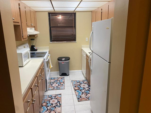 1750 N CONGRESS Avenue 403, West Palm Beach, FL 33409