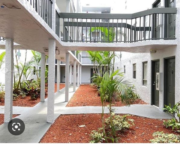 1750 N CONGRESS Avenue 403, West Palm Beach, FL 33409