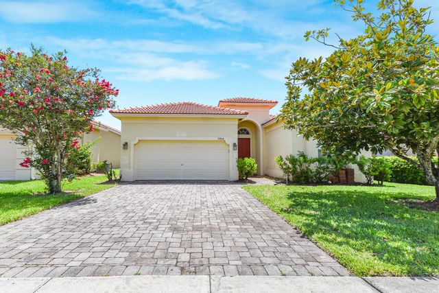 5544 Spanish River Road, Fort Pierce, FL 34951