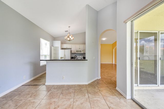 5544 Spanish River Road, Fort Pierce, FL 34951