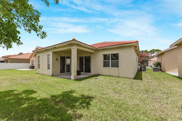 5544 Spanish River Road, Fort Pierce, FL 34951