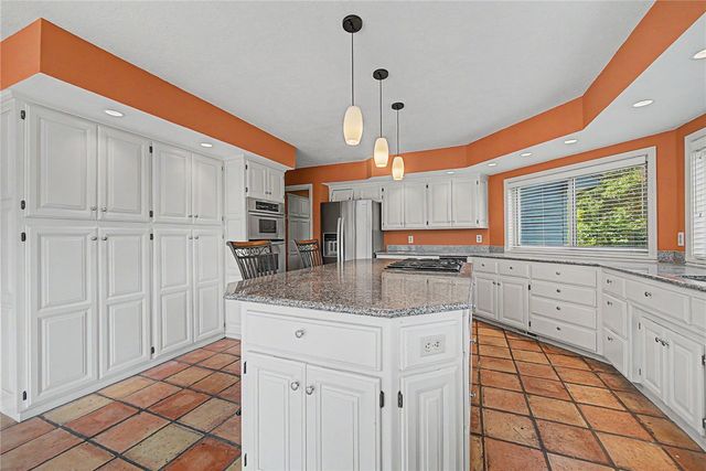 832 Atalanta Drive, Rogers, AR 72756