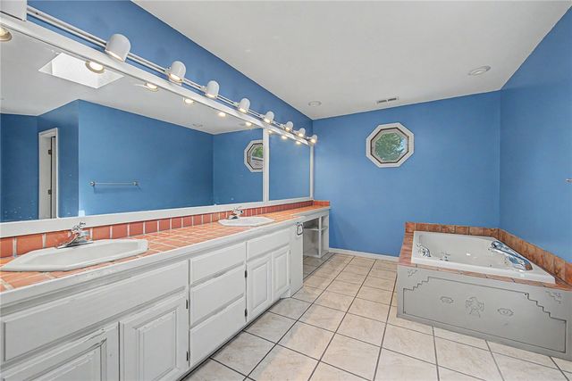832 Atalanta Drive, Rogers, AR 72756