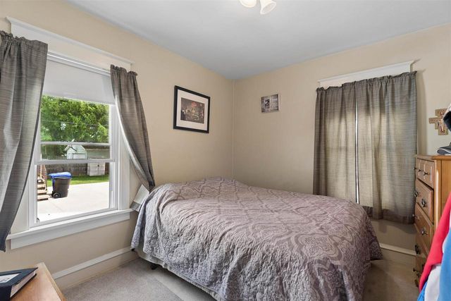 1320 N HARRIMAN STREET, Appleton, WI 54911