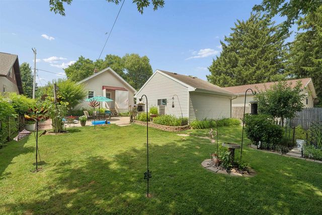 1320 N HARRIMAN STREET, Appleton, WI 54911