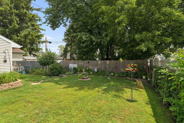 1320 N HARRIMAN STREET, Appleton, WI 54911