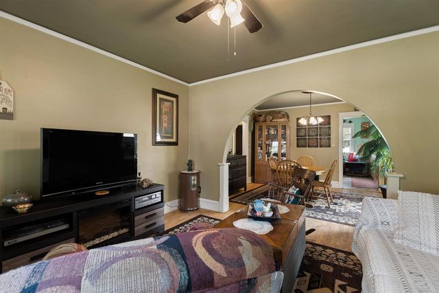 1320 N HARRIMAN STREET, Appleton, WI 54911