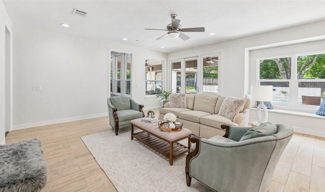 120 Bent Trail Drive, Southlake, TX 76092