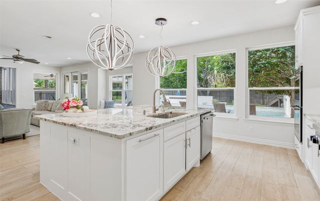 120 Bent Trail Drive, Southlake, TX 76092