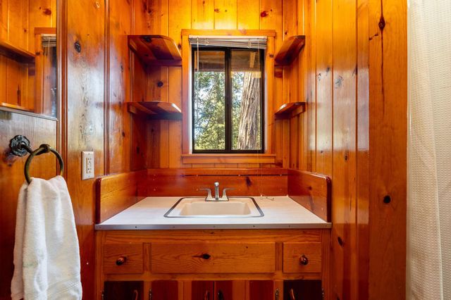 54820 Fern Drive, Idyllwild, CA 92549