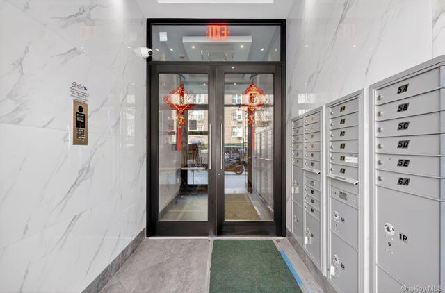 143-16 41st Ave 4E, Flushing, NY 11355