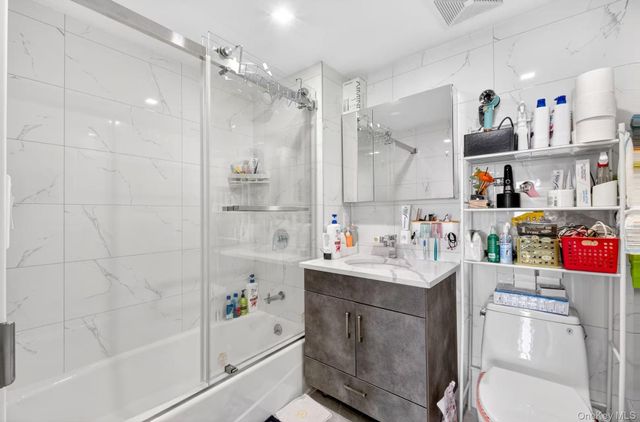 143-16 41st Ave 4E, Flushing, NY 11355