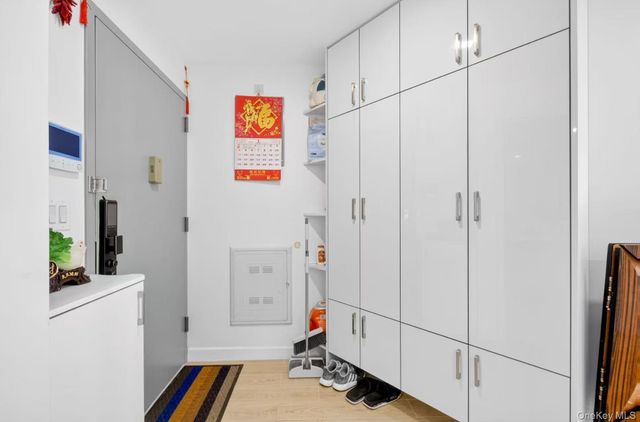 143-16 41st Ave 4E, Flushing, NY 11355