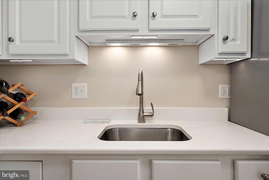 Image 16 of property listing at 712 BRADLEY RD #E, Ocean City, MD 21842