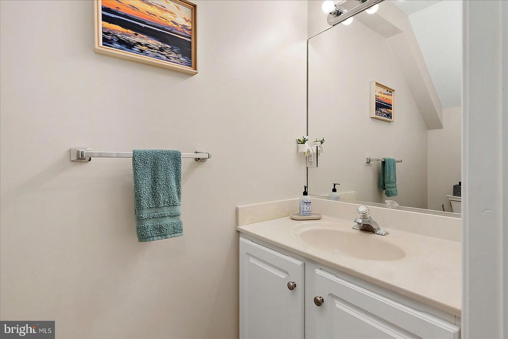 Image 20 of property listing at 712 BRADLEY RD #E, Ocean City, MD 21842