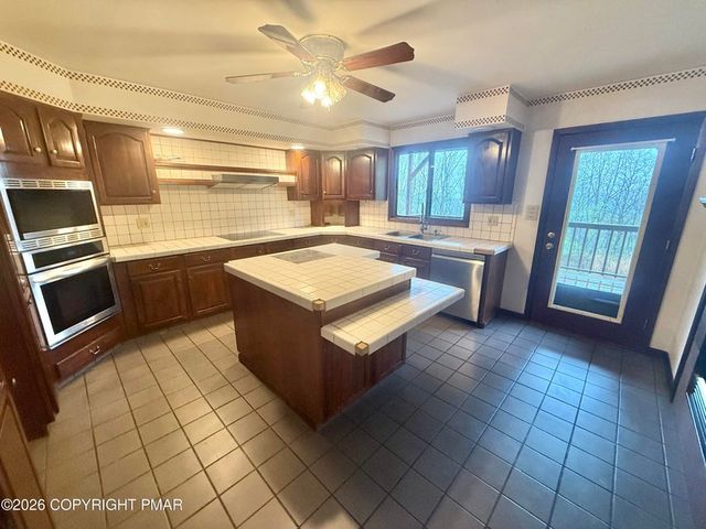740 Raspberry Drive, Jim Thorpe, PA 18229