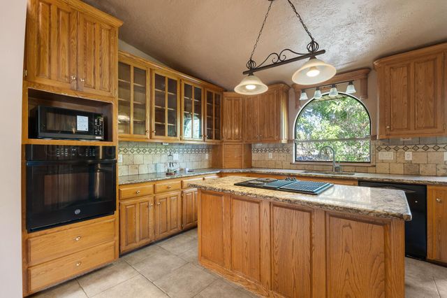 159 S SHORE Drive, Amarillo, TX 79118