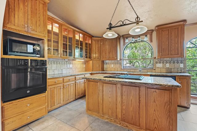 159 S SHORE Drive, Amarillo, TX 79118