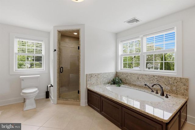 2197 LANTERN LN, Lafayette Hill, PA 19444