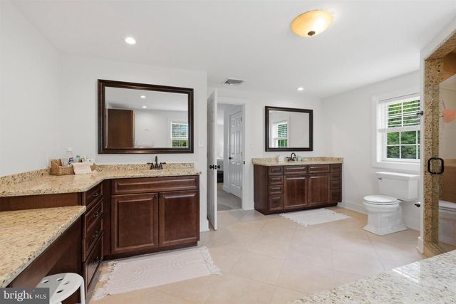 2197 LANTERN LN, Lafayette Hill, PA 19444
