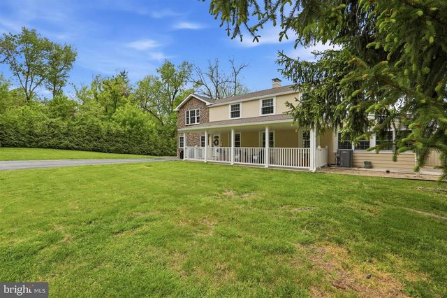 2197 LANTERN LN, Lafayette Hill, PA 19444