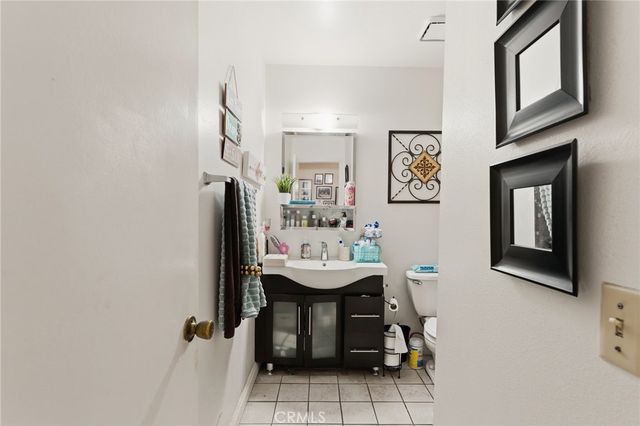 784 Hillcrest Drive, Camarillo, CA 93012