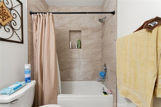 784 Hillcrest Drive, Camarillo, CA 93012